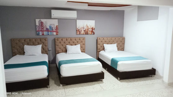 Hotel MEd suites 94 Habitacion triple